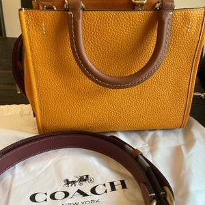 COACH ROGUE 25 - Papaya